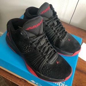 Men’s Jordan 5 AM Sneakers